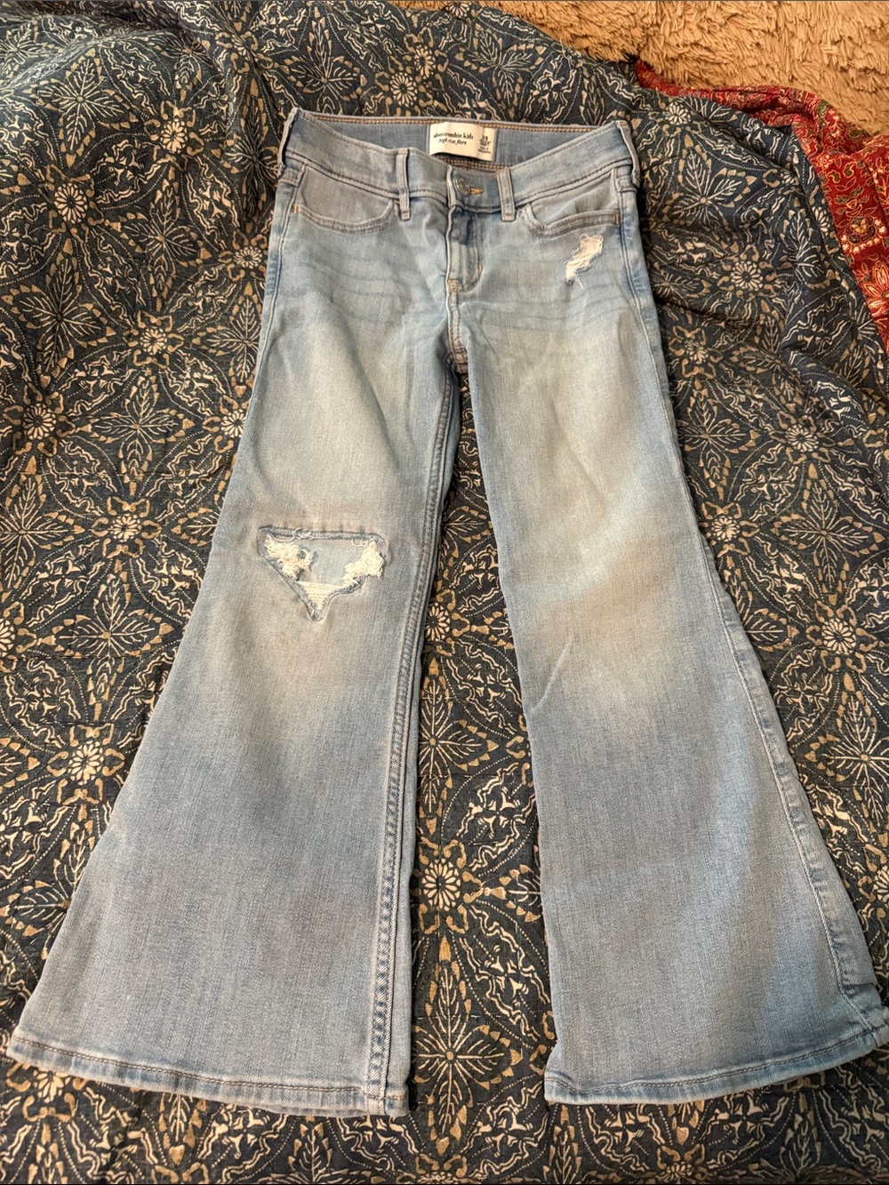 Abercrombie kids - girls “high rise flare” Jeans - 7/8 short